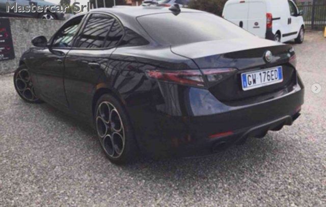 Alfa Romeo ALFA ROMEO Giulia Giulia 2.2 t Veloce 160cv auto imagem 2