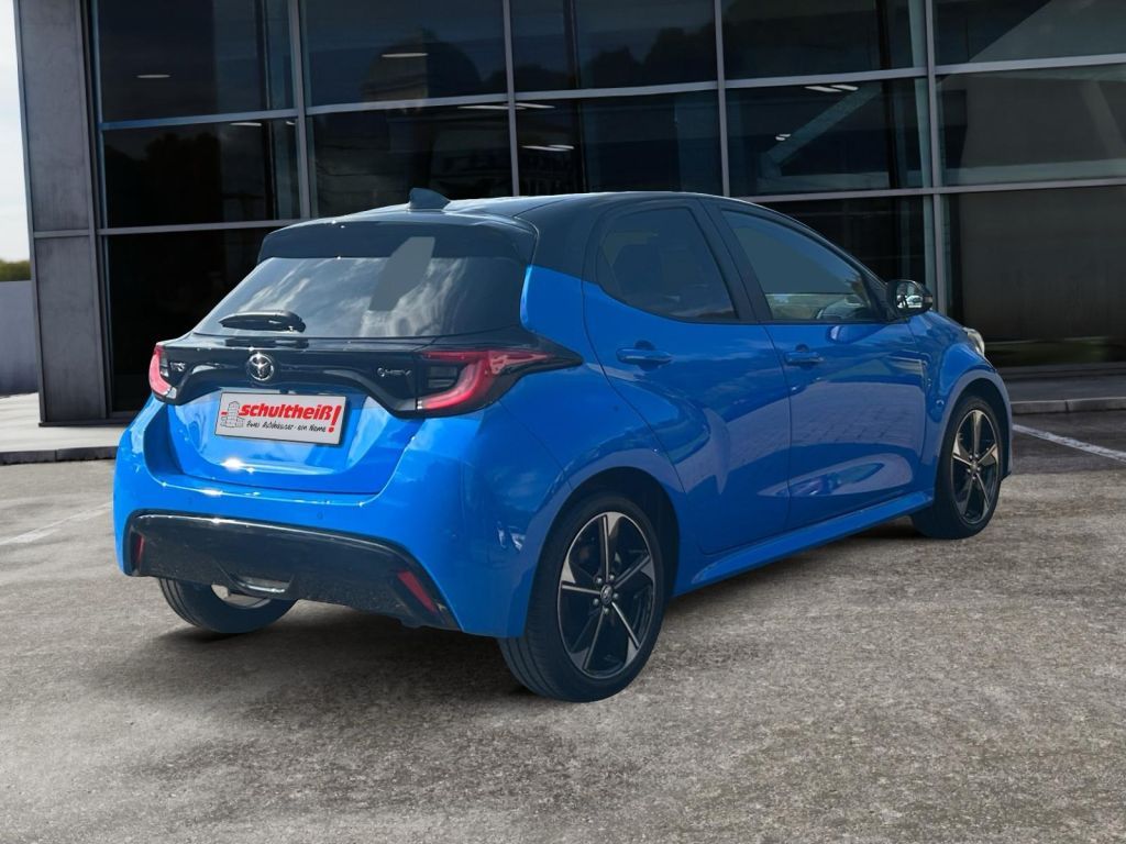 Fahrzeugabbildung Toyota Yaris Hybrid 130 1.5 VVT-i Premiere Edition