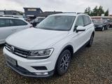 Volkswagen Tiguan 2.0 TSI 4Motion DSG ACC Sitzh. AHK BT MFL