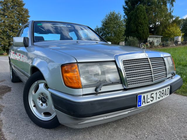 Mercedes-Benz E 300 D Klima SSD 80kw W124 LIMOUSINE