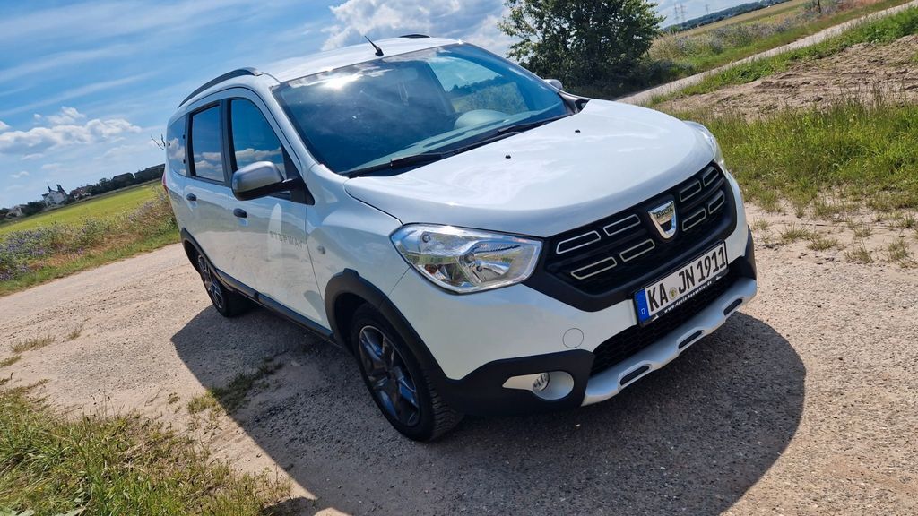 Image of Dacia Lodgy