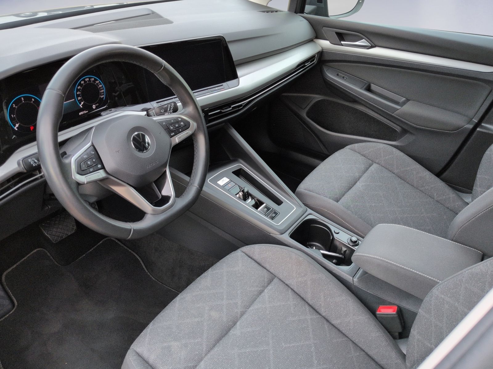 Golf VIII Variant 2.0 TDI DSG Life LED+AHK+NAVI