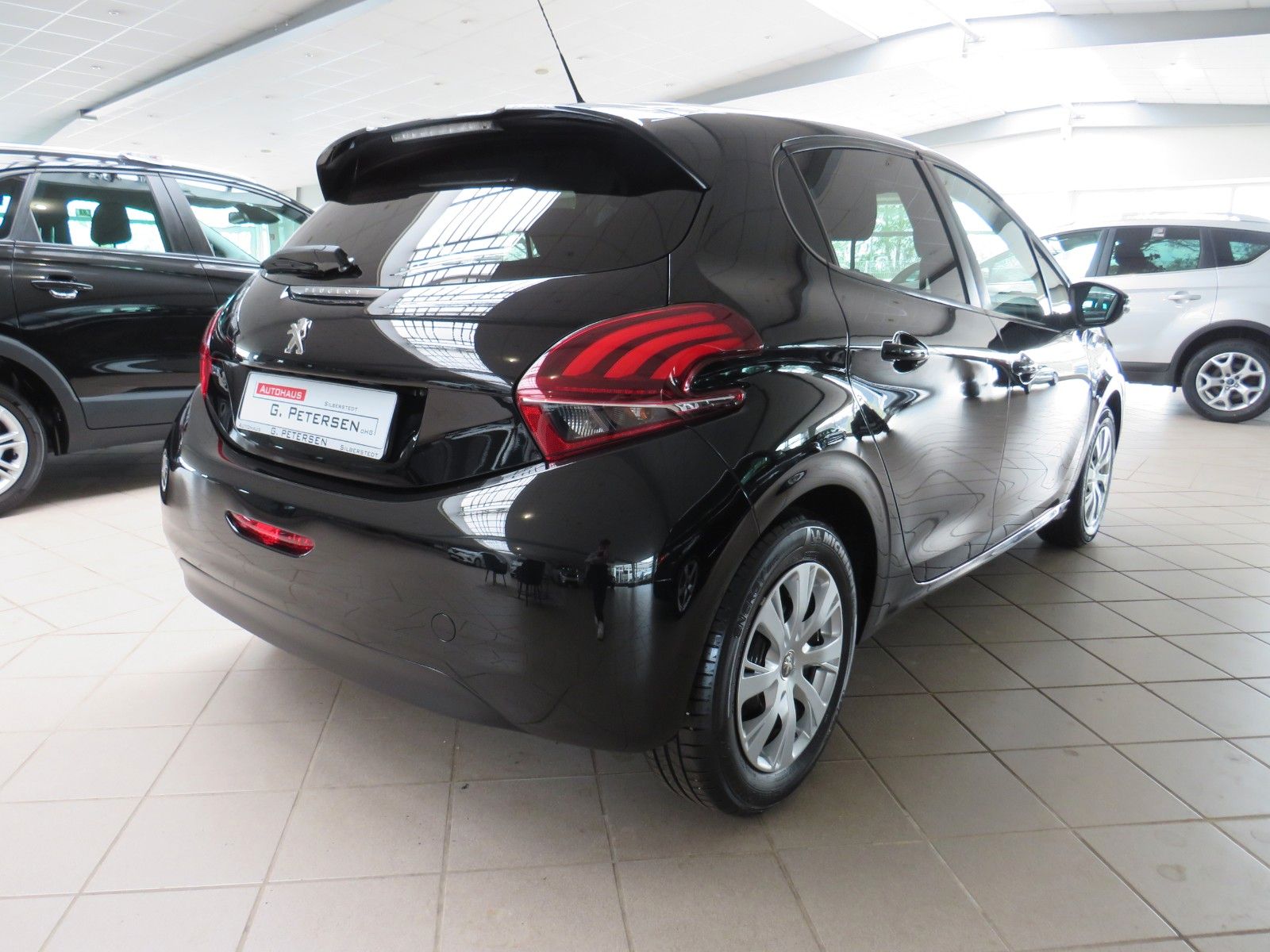 Fahrzeugabbildung Peugeot 208 Active*Klimaauto*Tempo*SHZ*Bluetooth*Bordcom