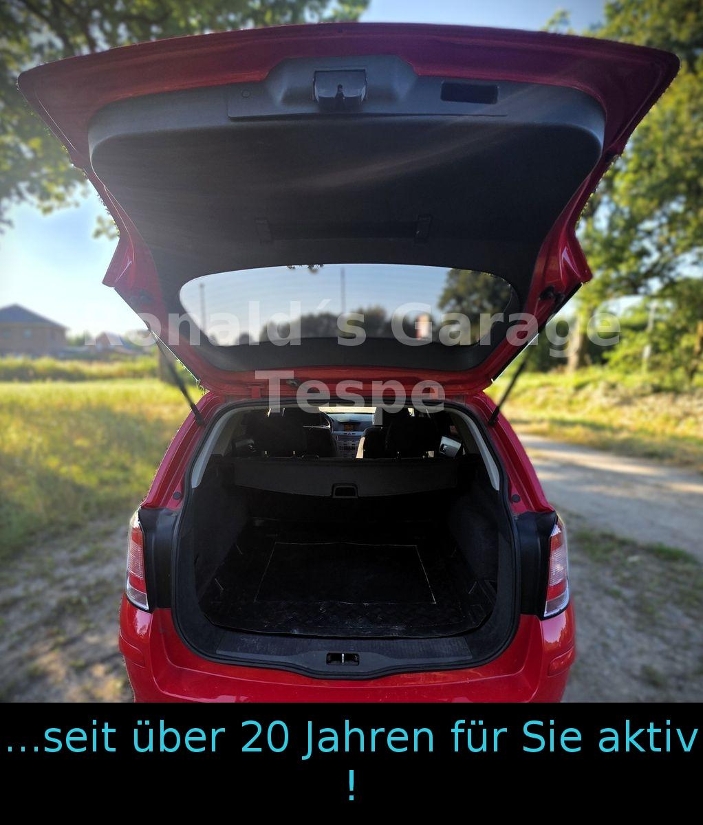 Opel Astra 2009 — photo 13