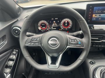 Nissan Juke Tekna 1.0 DIG-T 114 PS mit Winterpaket 360°