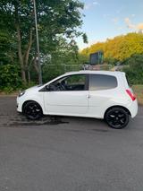 Renault Twingo Dynamique 1.2 LEV 16V 75 Eco-Drive Dy... - Renault Twingo mit Benzin-Antrieb: Kleinwagen, Automatik, 1.2