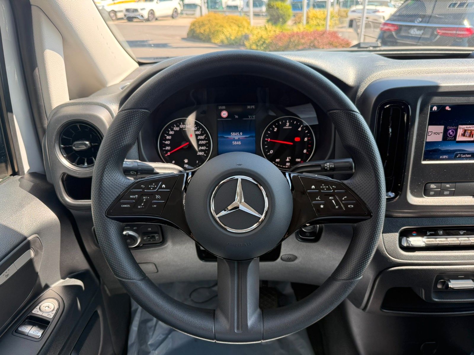 Fahrzeugabbildung Mercedes-Benz Vito 116 CDI Extral Klima Kamera SHZ