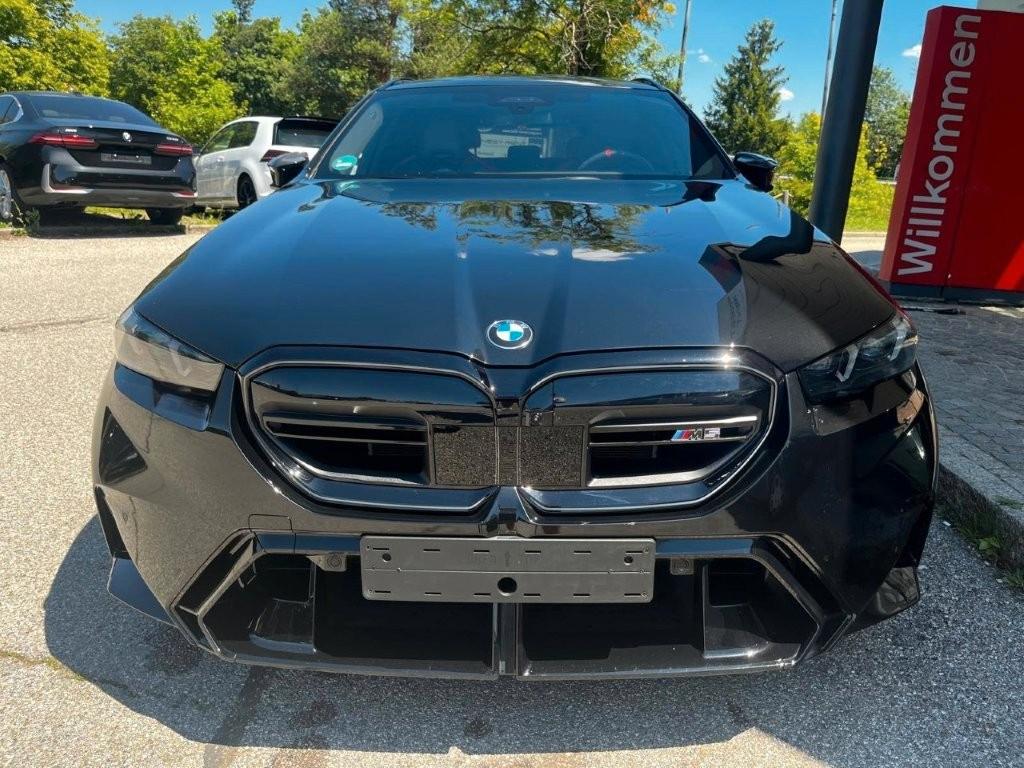 BMW M5 Touring/Drivers Pack./Bowers&Wilkins/AHK/Pano – 4