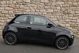 Fiat 500e La Prima mit Vollaustattung inkl. Pano - Fiat 500e mit Panoramadach