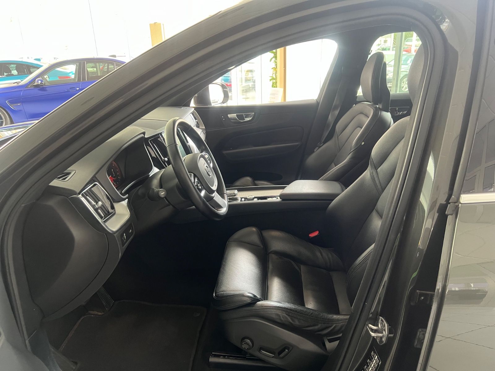 Fahrzeugabbildung Volvo XC 60 XC60 Inscription AWD * Business Xemium *
