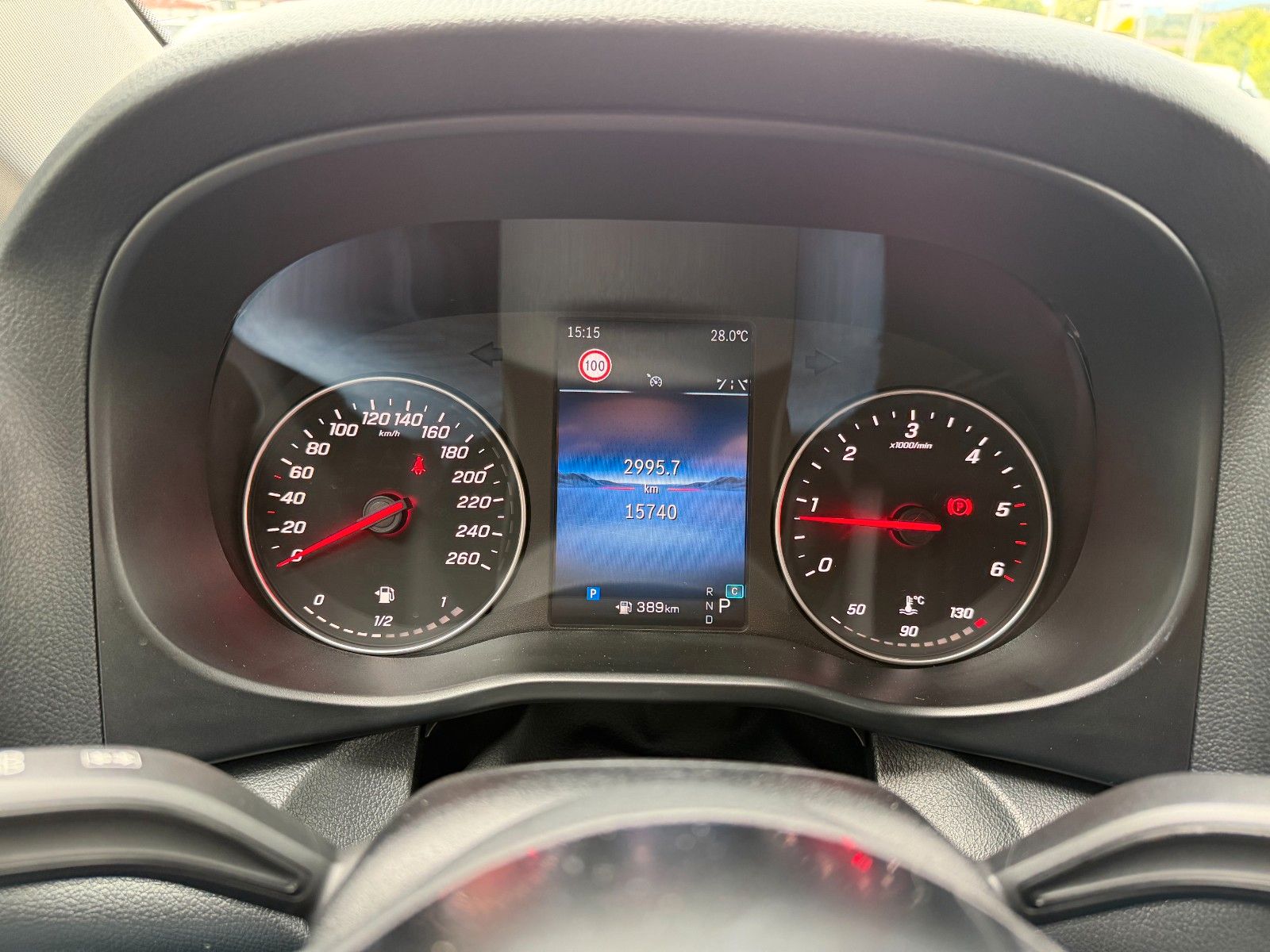 Fahrzeugabbildung Mercedes-Benz Vito 116 CDI 9G Tourer Pro AHK2,5to Kamera