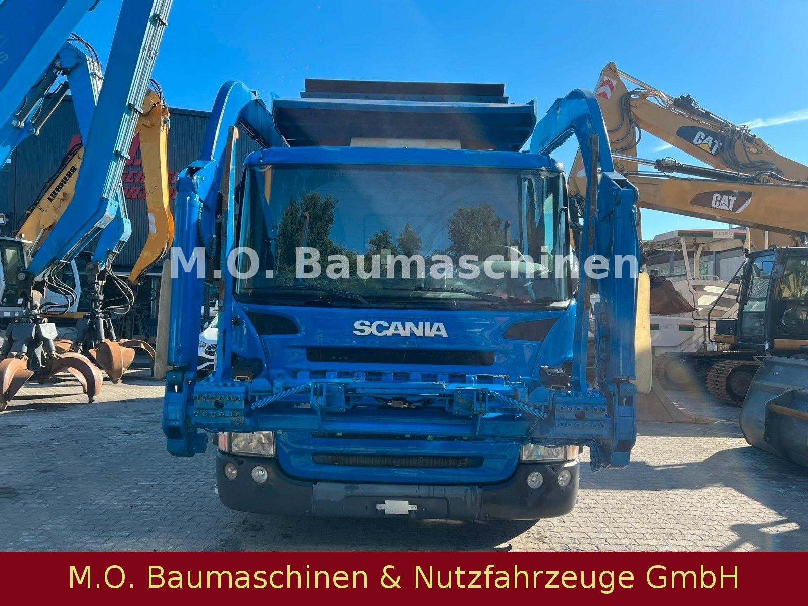 Fahrzeugabbildung Scania P 320 LB / Kehrichtabfuhrwagen / Frontlader