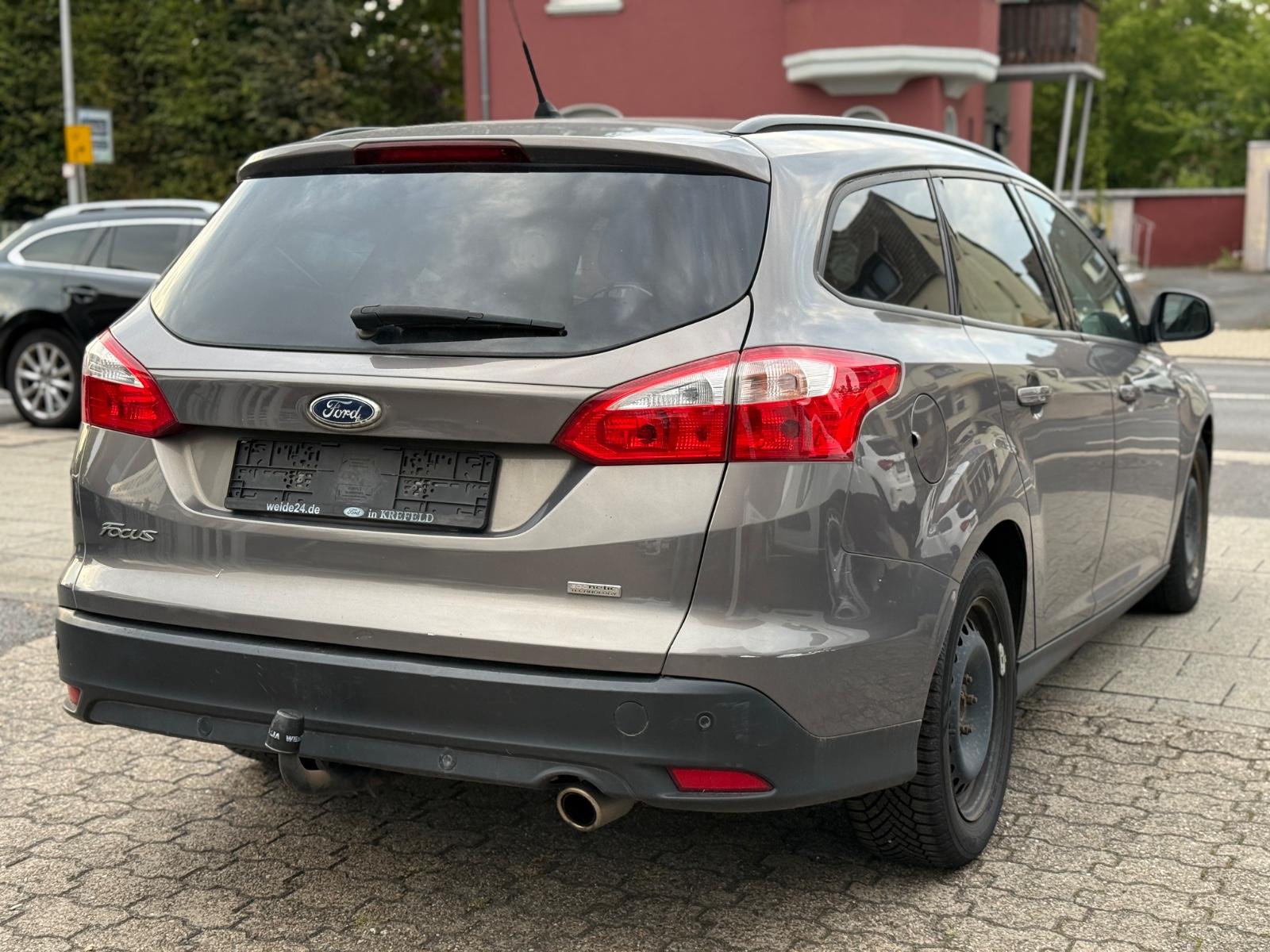 Ford Focus 2013 — photo 6