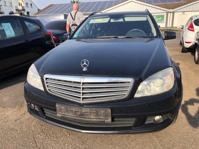 Mercedes-Benz C 220 CDI BlueEFFICIENCY AVANTGARDE