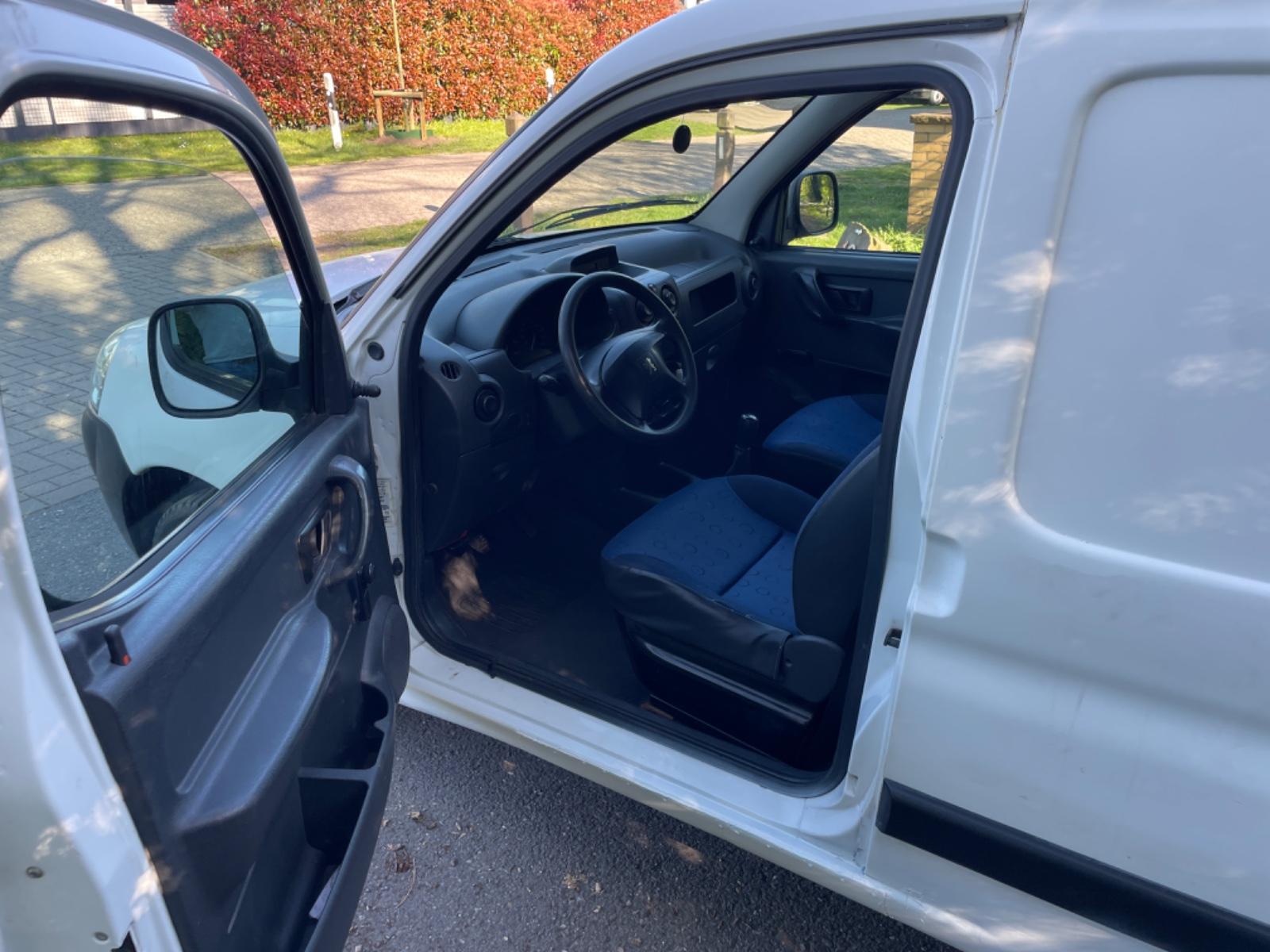 Peugeot Partner 1,9D TÜV 3/27 LKW AHK voll fahrbereit