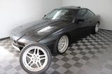 BMW 850i V12  D-Auto M Räder Service NEU BMW History - schwarze BMW 850