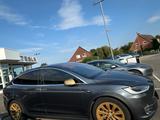 Tesla Model X 90D 6 Sitze AHK Winterpaket TÜV neu - Tesla Model X aus 2017
