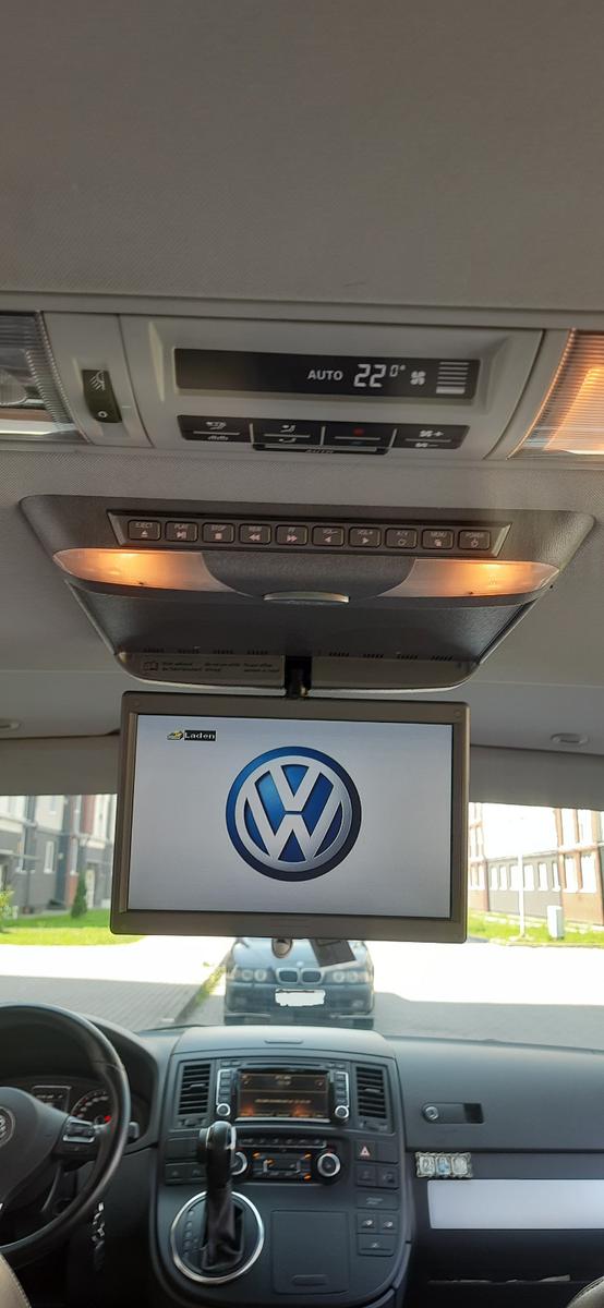 Volkswagen T5 Multivan 2.0 BiTDI Highline in Top Zustand