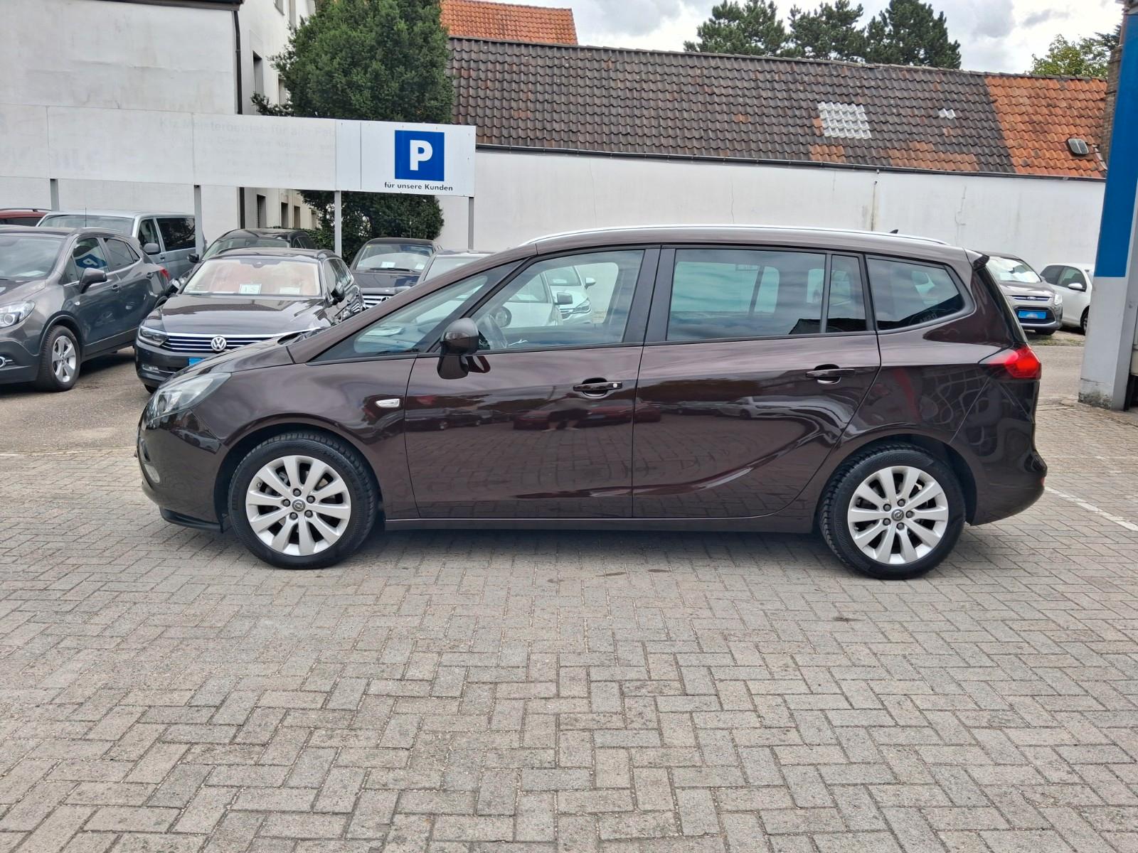 Opel Zafira C Tourer Style 7 Sitze