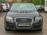 Audi A3 1.6 Attraction INSPEKTION NEU - Audi A3 mit Benzin-Antrieb: Limousine, Klimaanlage, 1.6