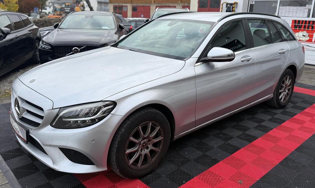 Mercedes-Benz C 160