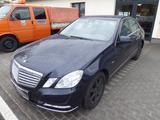 Mercedes-Benz E 220 E -Klasse Lim. E 220 CDI BlueEfficiency - Mercedes-Benz aus 2010: Klasse