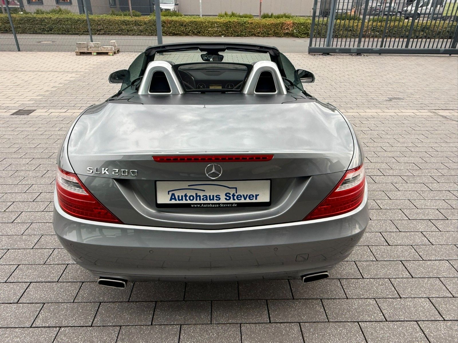Fahrzeugabbildung Mercedes-Benz SLK 200 SLK Roadster  BlueEfficiency Edition 1