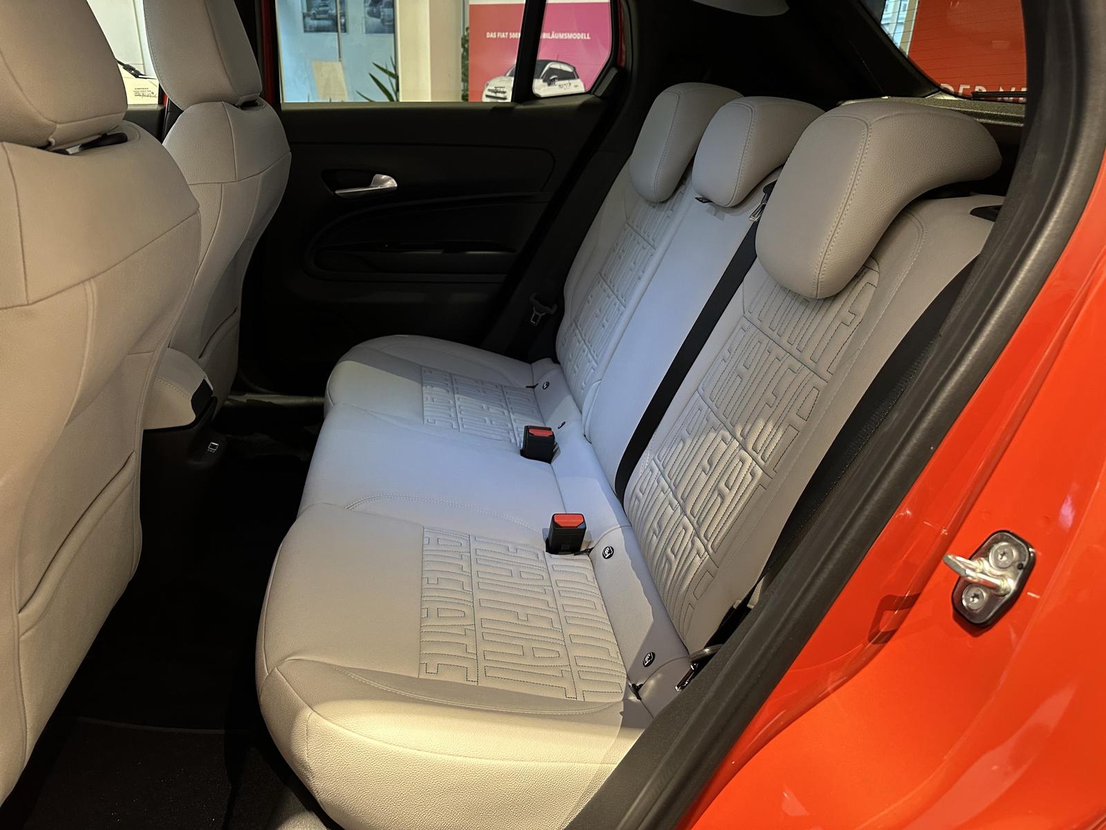 Fiat 600e La Prima
