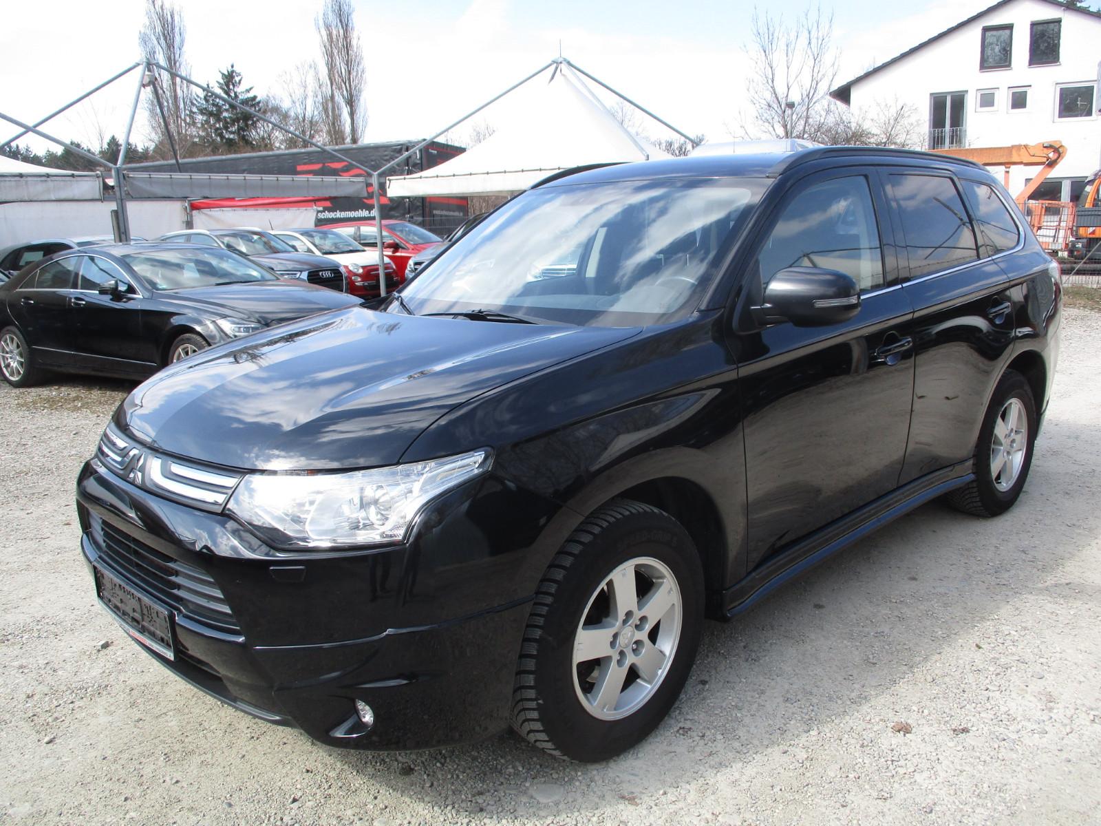 Mitsubishi Outlander 2.2DI Intense 4WD 7Sitzer Xenon Kamera