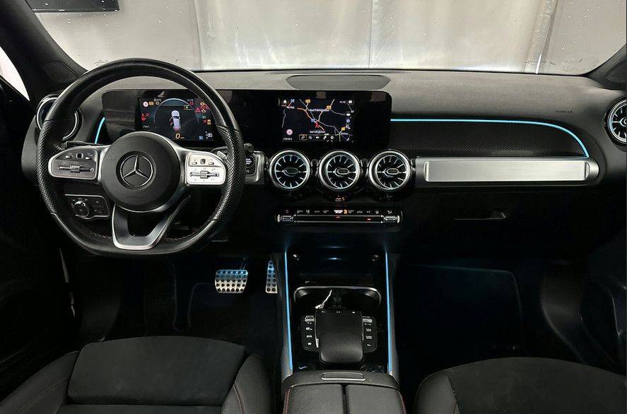 Fahrzeugabbildung Mercedes-Benz GLB 220 d 4MATIC AMG-LINE*DISTRO*SDH*AHK*KEYLESS
