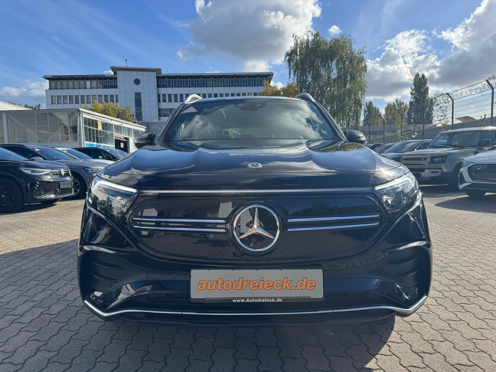 Mercedes-Benz EQB 250 AMG Line 7-SITZER ACC HuD PANO 360° foto 4
