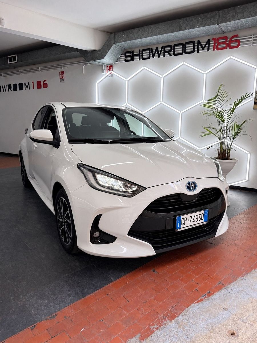 Toyota Yaris 1.5 Hybrid 5 porte Trend