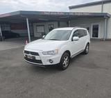 Mitsubishi Outlander 2 WD Euro 5/Scheckheft/Xenon/Teilleder - Mitsubishi Outlander aus 2011 mit Diesel-Antrieb