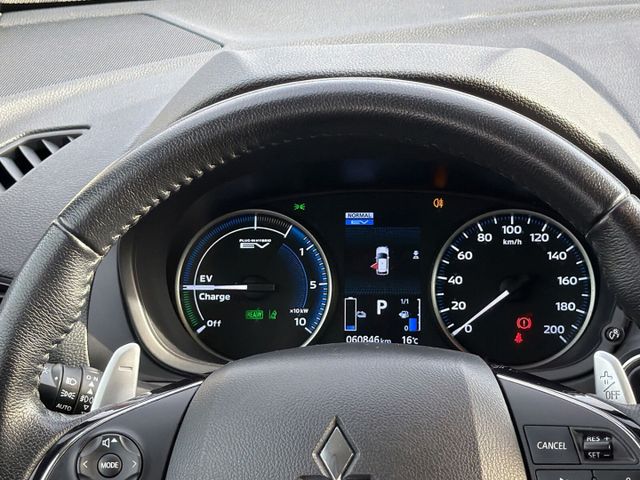 Mitsubishi Eclipse Cross Basis Hybrid 4WD