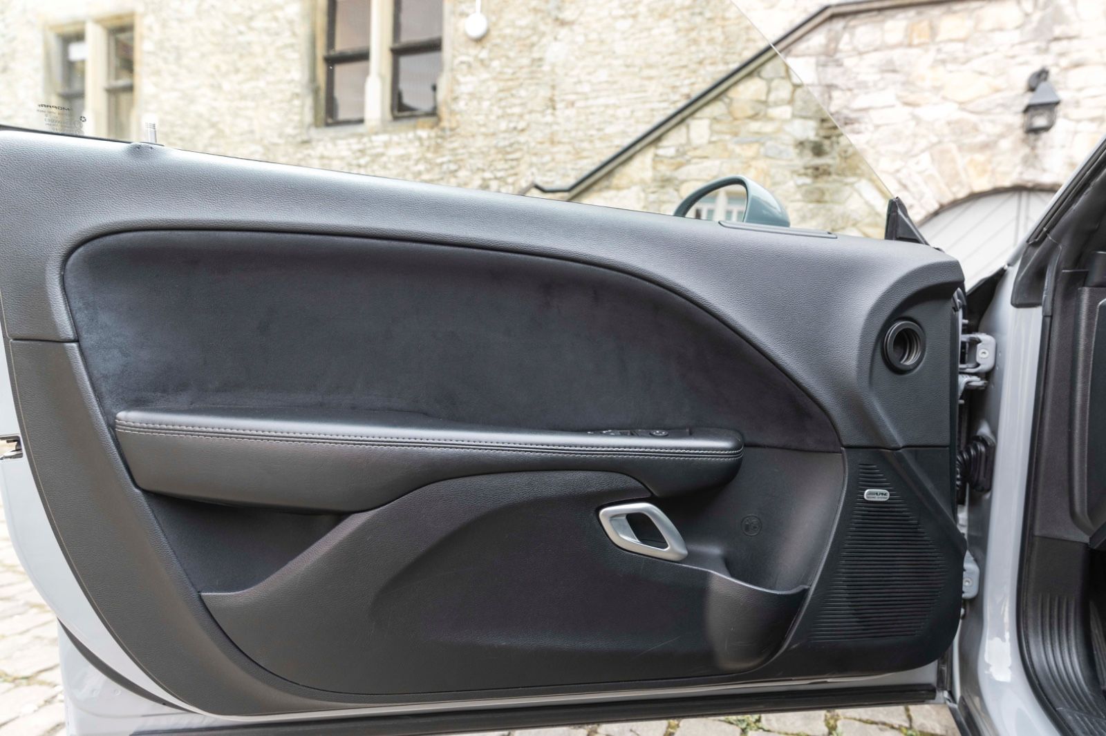 Fahrzeugabbildung Dodge Challenger 5.7L  R/T SHAKER CARPLAY KAM ALPINE