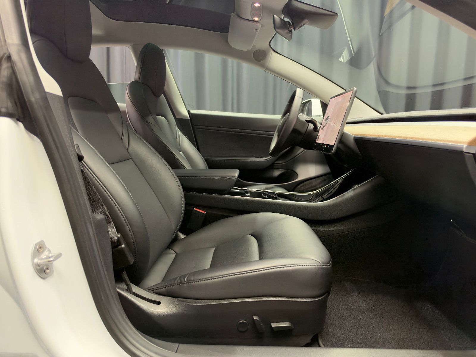 Fahrzeugabbildung Tesla Model 3 Long Range Dual AWD |PANO|PREMIUM-SOUND