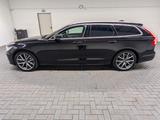 Volvo V90 Momentum Pro Matrix/Nav/H-K/AHK/SHZ/Kam/19LM - Volvo V90 Momentum mit Benzin-Antrieb