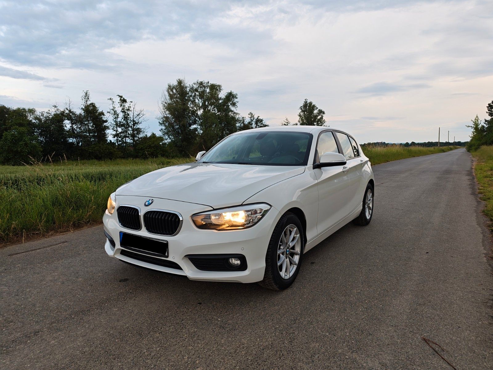 BMW 118i  SCHALTER*TÜV06.27*TEMPOAT*PDC*S.HEIZUNG*