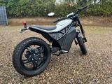 Andere E-Rigger 125 - MOTORRAD