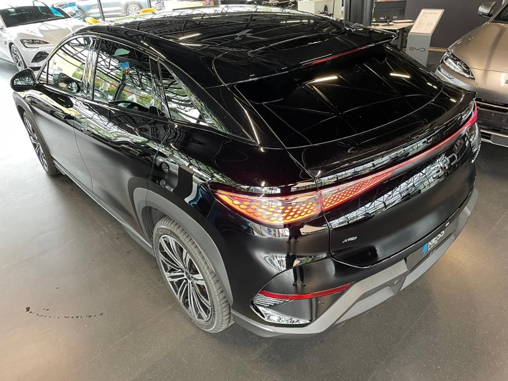 BYD SEALION 7