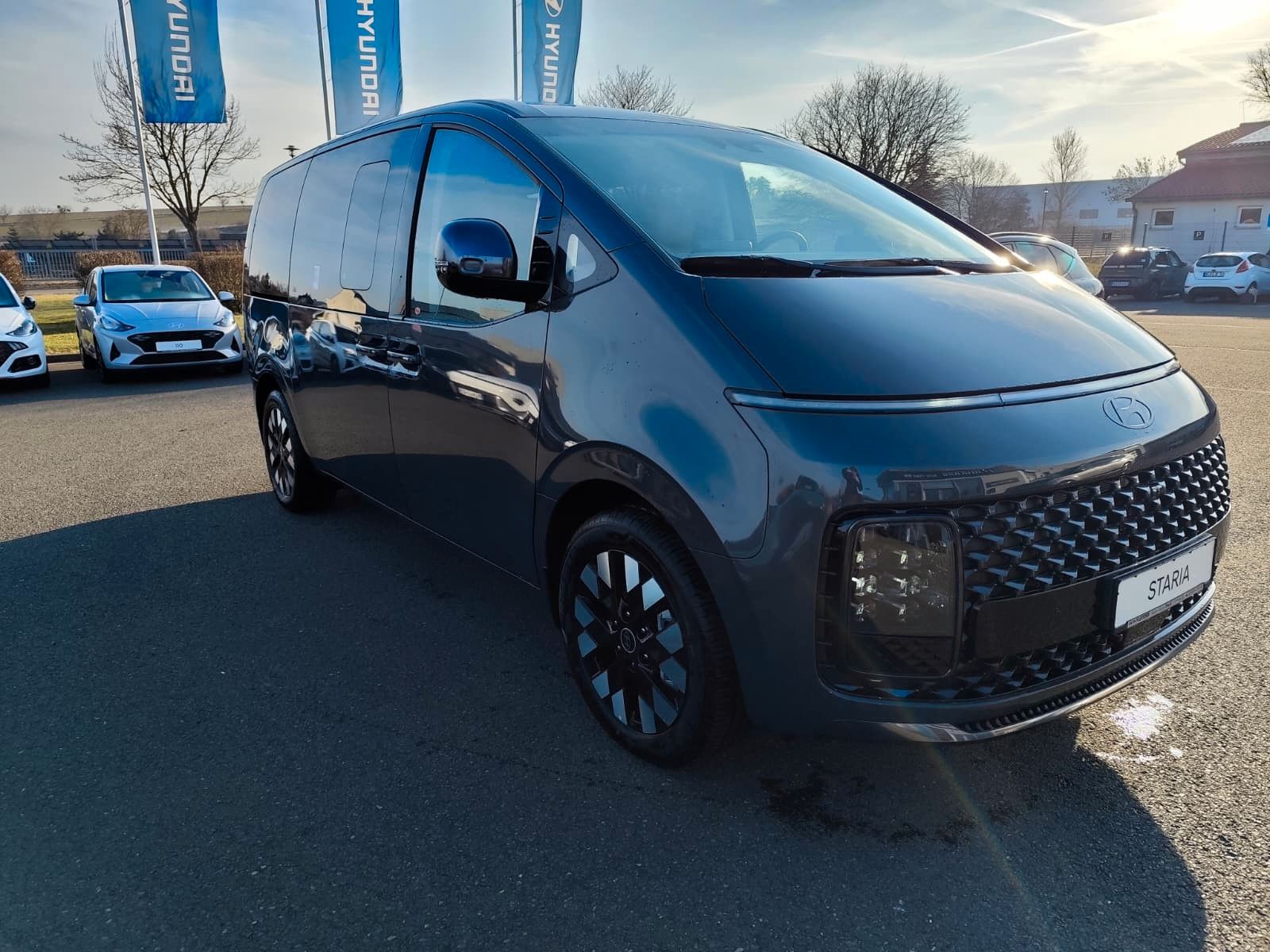 Hyundai Staria – Bild 2