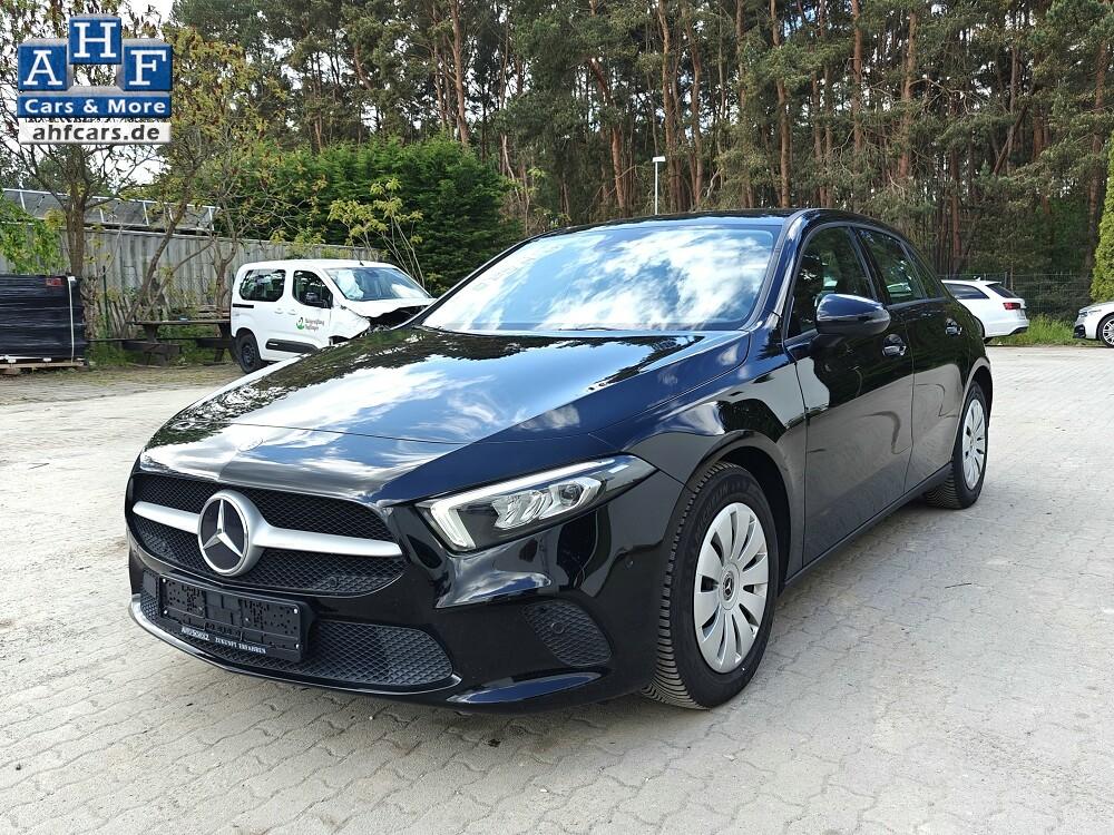 Mercedes-Benz A 200 d Business AUT NAVI KLIMAAUT TEMP LED