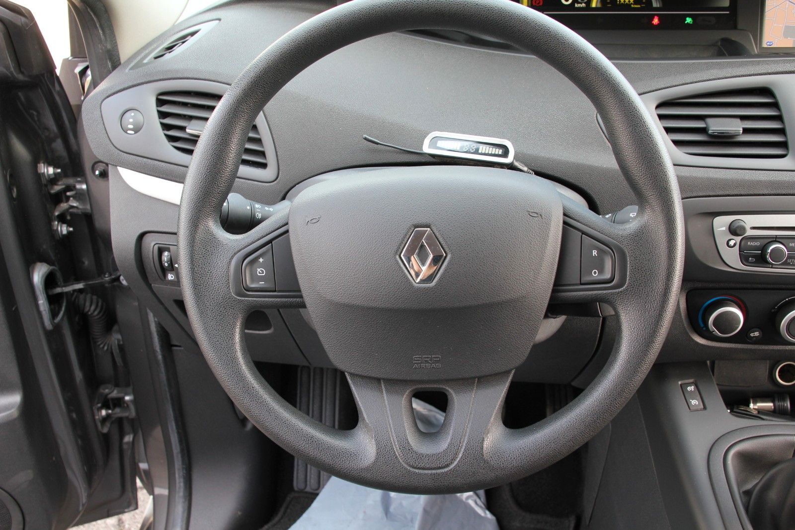 Fahrzeugabbildung Renault Scenic III TomTom Edition