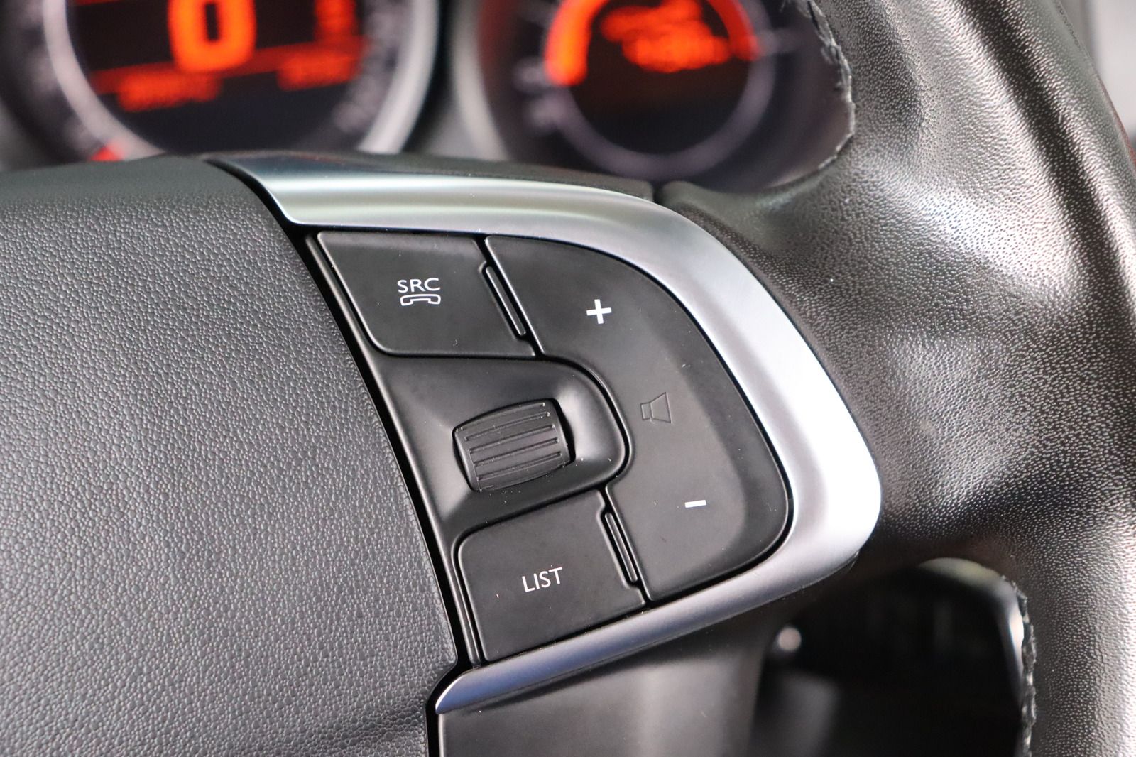 Fahrzeugabbildung Citroën C4 1.6 * HU 03.2028 * Selection