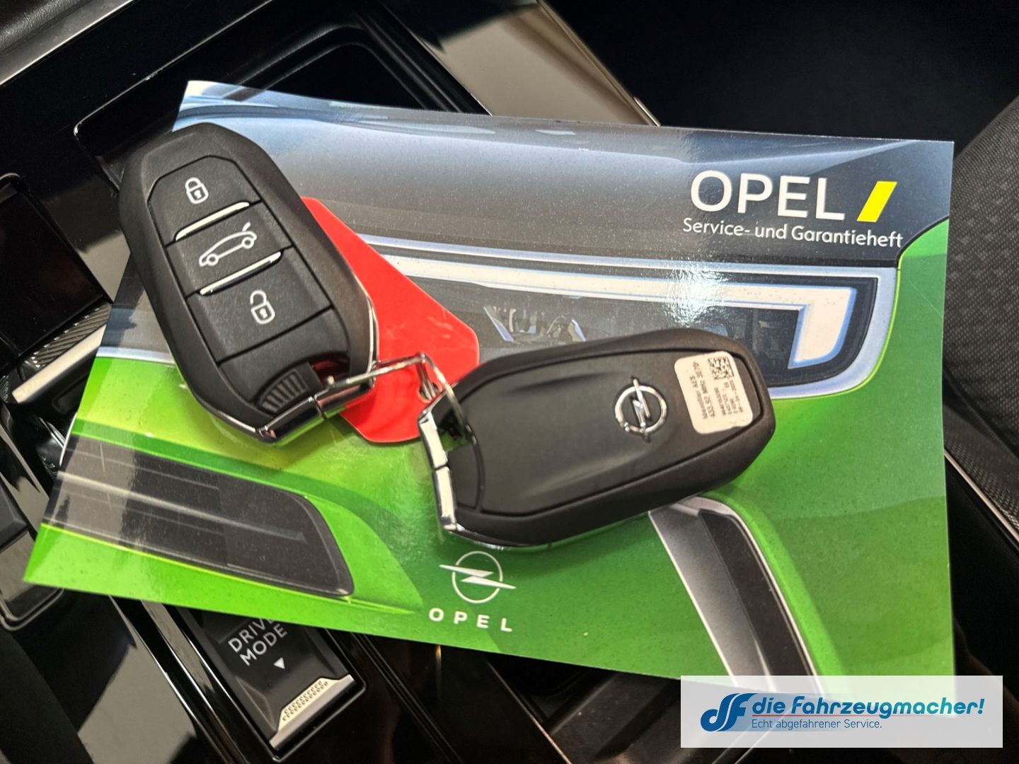 Fahrzeugabbildung Opel Astra L Sports Tourer Edition Navi Digitales Coc