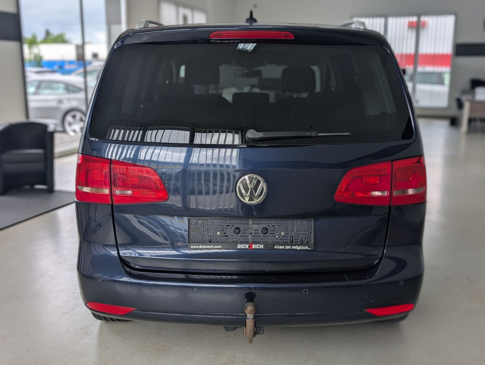Fahrzeugabbildung Volkswagen Touran 2.0 TDI Highline PANO AHK PDC APP XENON
