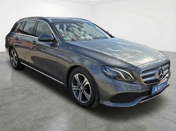 Mercedes E 200 - 3