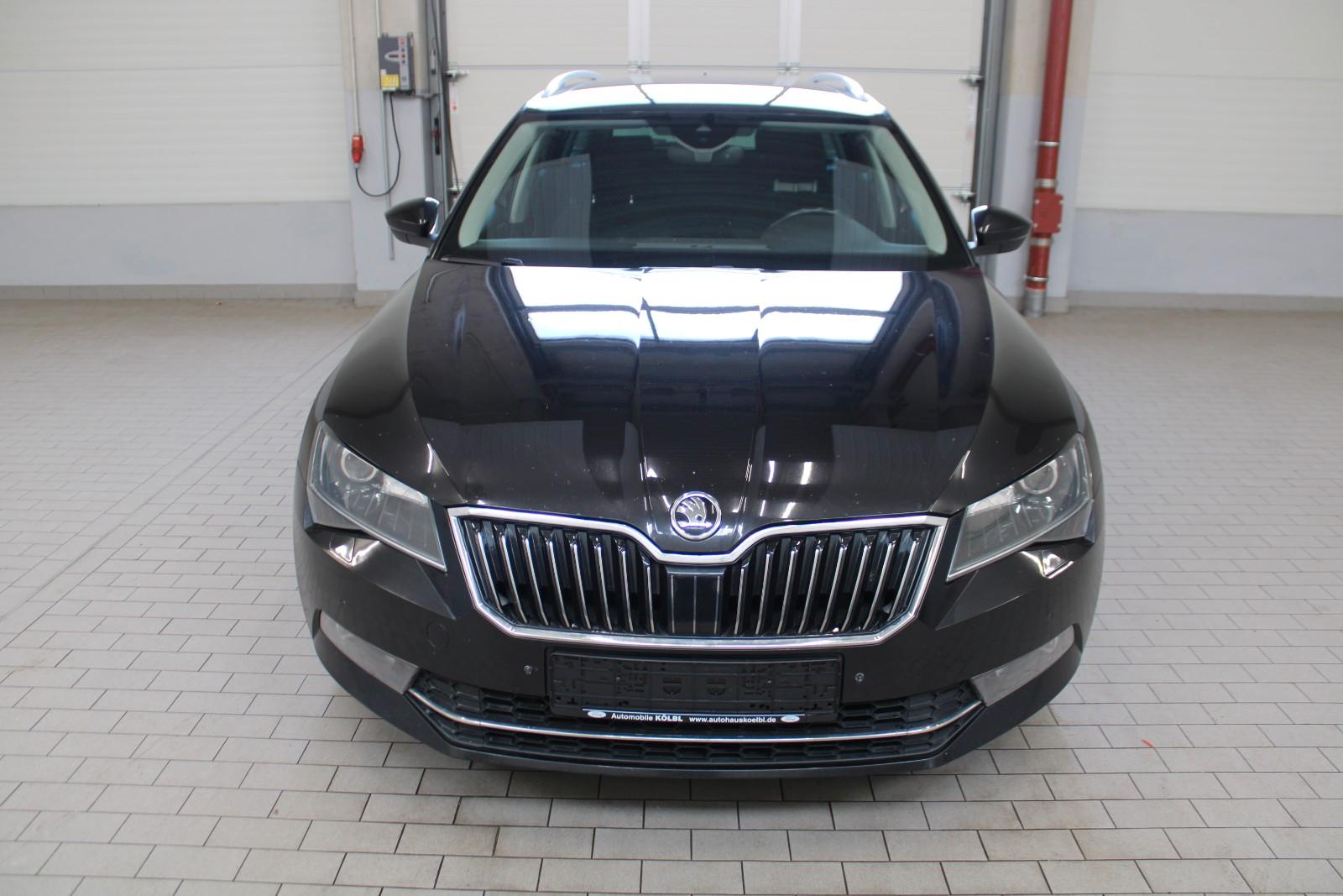 Skoda Superb Combi Style 2.0l TDI Auto./NAVI/ACC/AHK