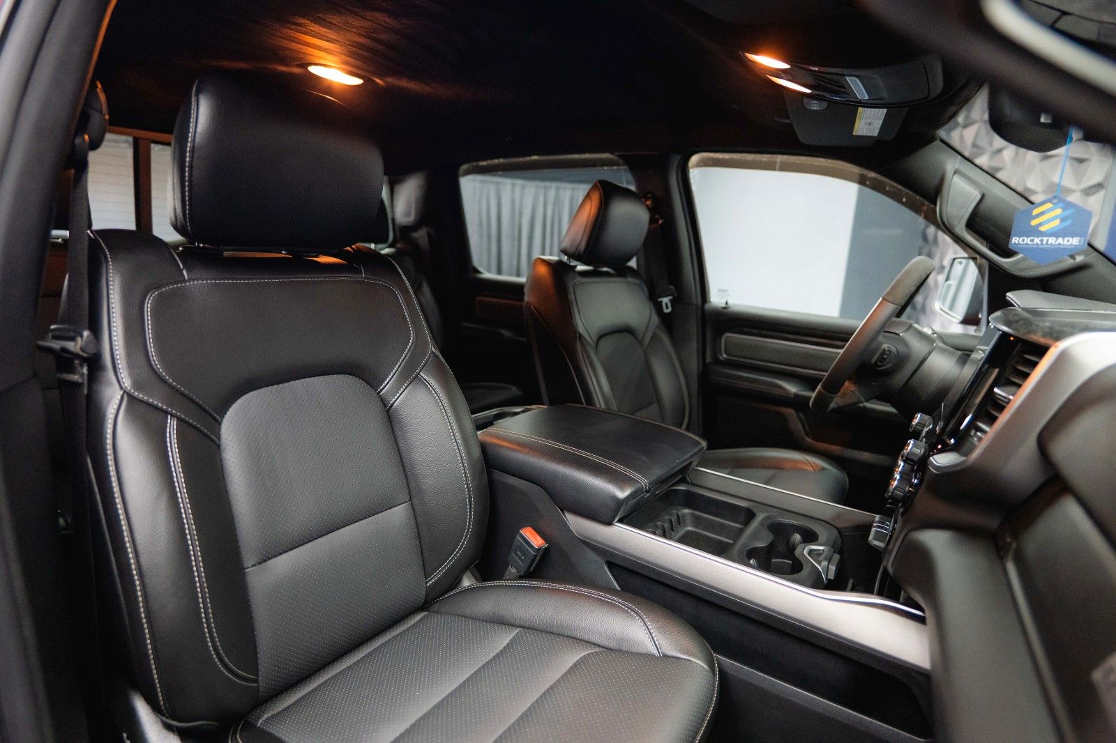 Fahrzeugabbildung Dodge RAM 5.7 V8 HEMI 4x4 Limited OFFROAD AxleLock 19%