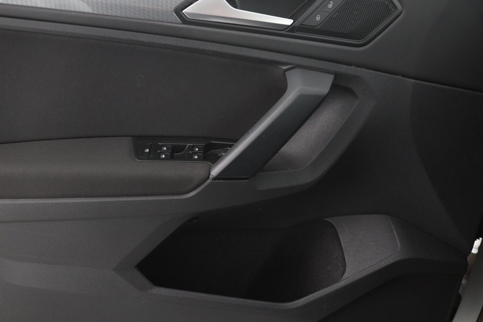 Volkswagen Tiguan 1.5 eTSI DSG Life NAVI LED AHK, миниатюра 17
